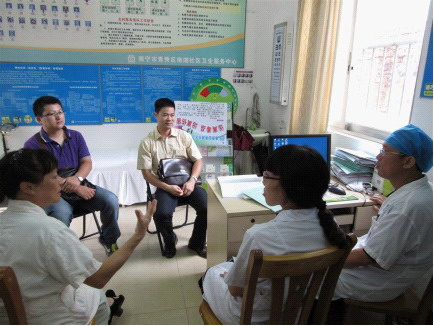 院领导到南湖社区卫生服务中心开展慢病指导工作