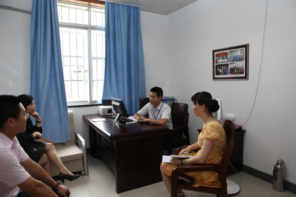 南宁市委组织部到我院慰问挂职干部