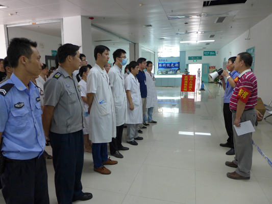 南宁市第一人民医院开展火灾疏散应急演练