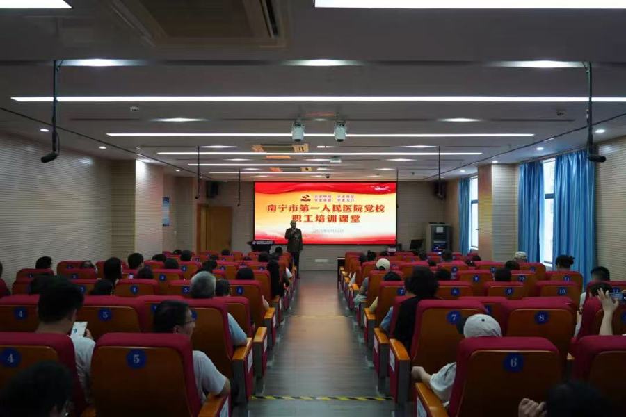 传承红色基因 汲取奋进力量 —— 空军老兵韩桂生为我院党校学员授课