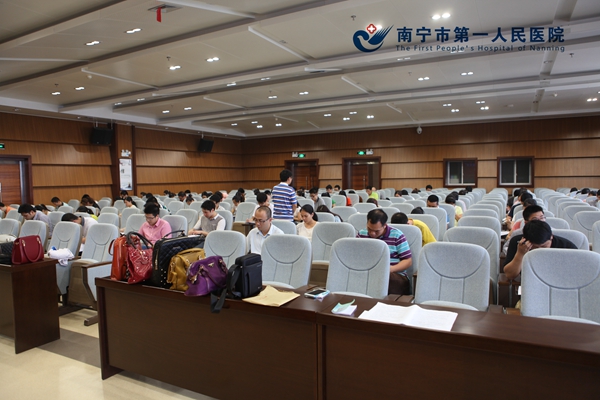 我院举办2015年“医疗核心制度竞赛”个人赛