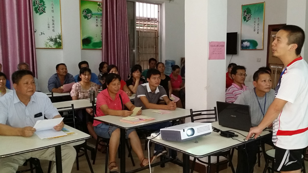 南宁市第一人民医院驻大沙田街道前进社区工作组在社区举办消防安全知识讲座