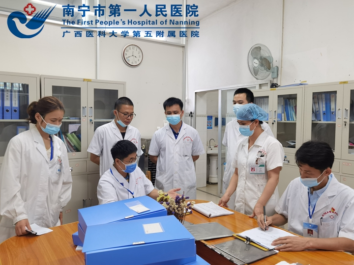 抓质量保安全促集团医院稳步发展