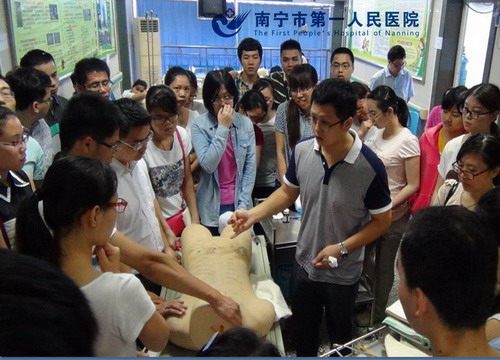 发挥品牌优势、城乡互动，携手提高执业医师考试水平