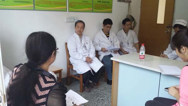 南宁市疾病预防控制中心我院进行流感样病例监测工作督查