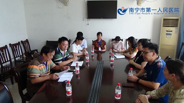 以实习教学为中心，强化上下联动、校院交流合作