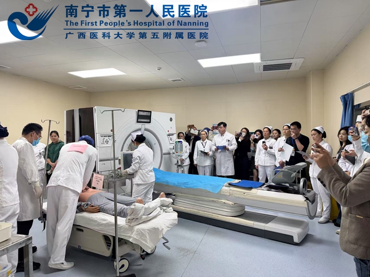 以练促防，筑牢生命防线 ——南宁市第一人民医院开展多科室联合心脏骤停应急处置演练