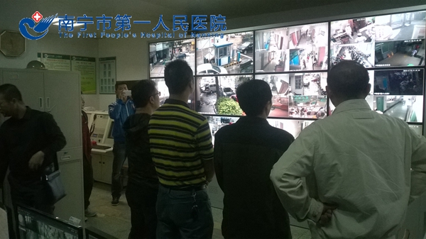 市经文保支队到我院检查安防情况