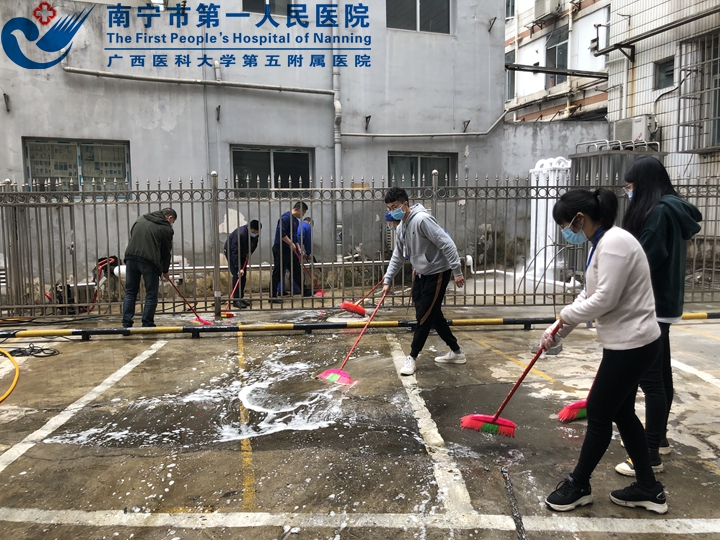 总务科开展卫生整治助推创卫复审