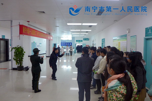 医院举行“保消合一”医警联动应急演练