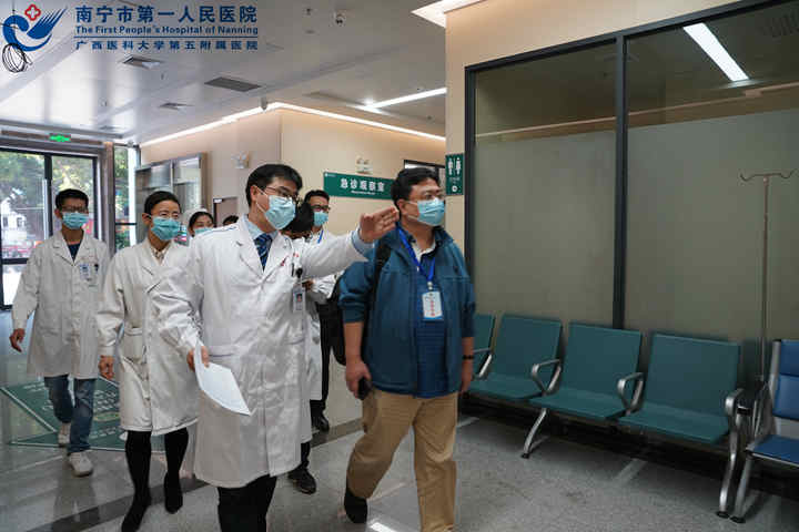 国家卫生健康委脑防委专家到我院开展高级卒中中心现场培训指导工作