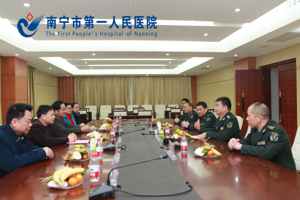 我院到广西陆军预备役步兵师开展春节慰问活动