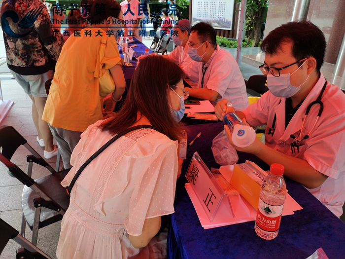 “爱在市一” 助力儿童健康成长——我院儿科专家团队开展义诊活动