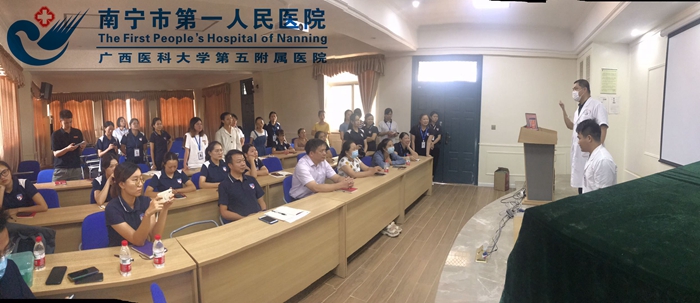 急救知识走进南宁市乐知小学