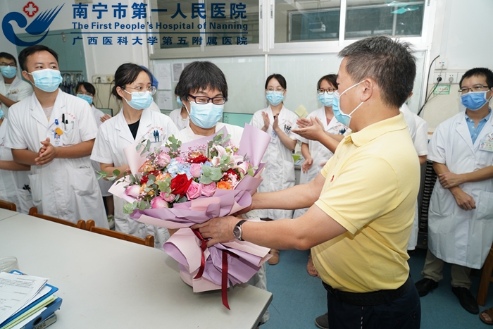 弘扬抗疫精神，护佑人民健康 --2020 年 8月19日 中国医师节慰问活动