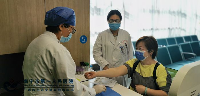 医院开展多项体检 为职工铸就健康保障防线