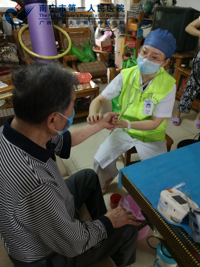 不一样的时期，一样的守护 ——我院持续履约家庭医生服务