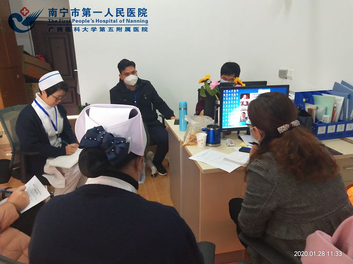 抗新冠，共同打好配合战