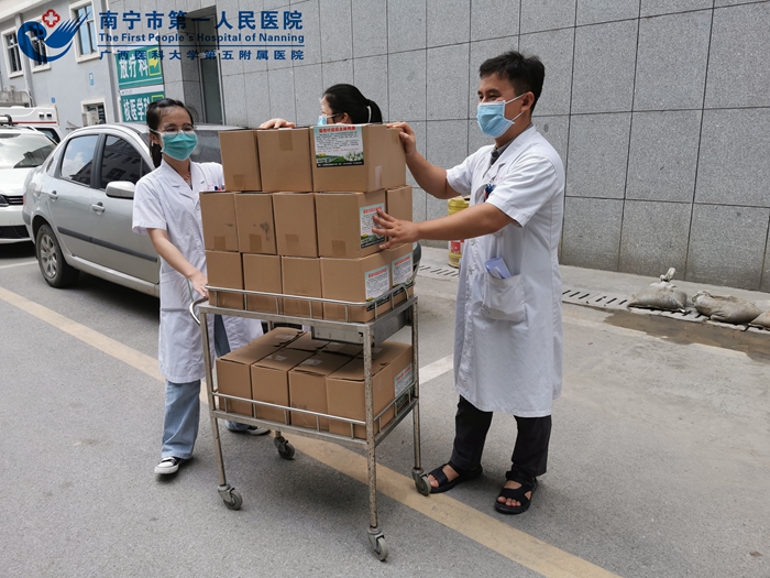 汇聚千人能量 助扶贫购万斤鸭蛋——我院开展消费扶贫工作