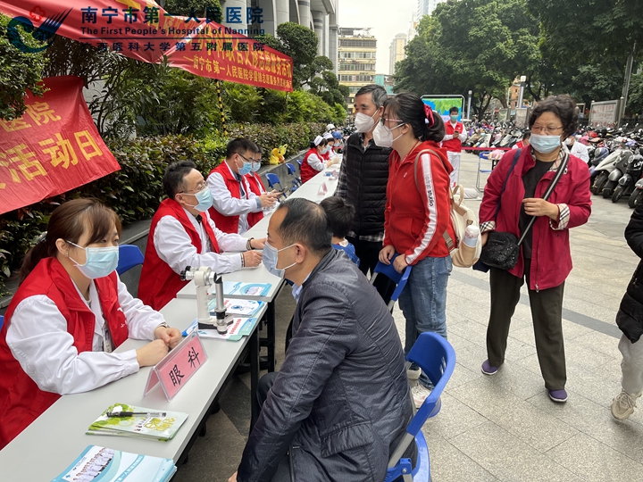 学雷锋精神，做志愿服务！