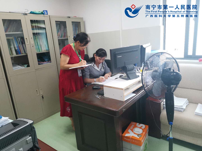 我院感控专家到南宁市第五人民医院指导