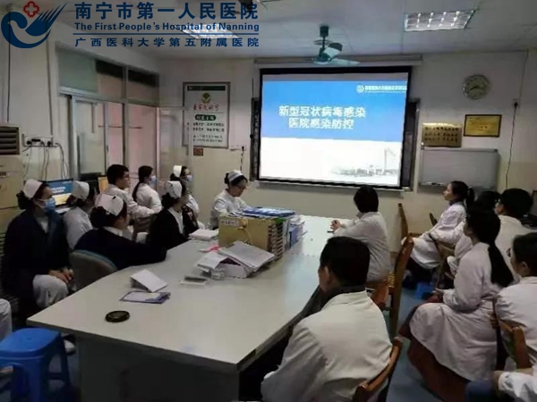 为大家岁月静好，他们舍小家负重前行