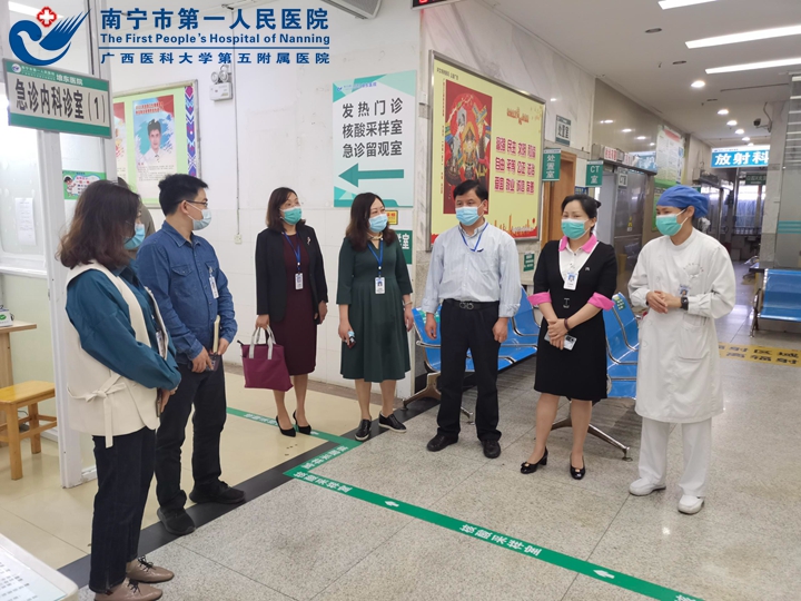 医院纪委书记梁爱梅到埌东医院开展党风廉政建设调研督查工作