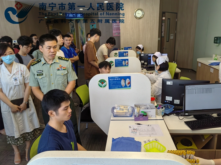 保家卫国终不悔，驰骋疆场献青春