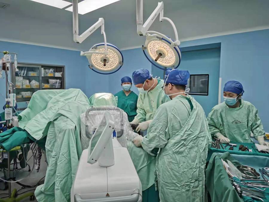 青秀分院PFNA技术帮助90岁老人成功摆脱“人生最后一次骨折”