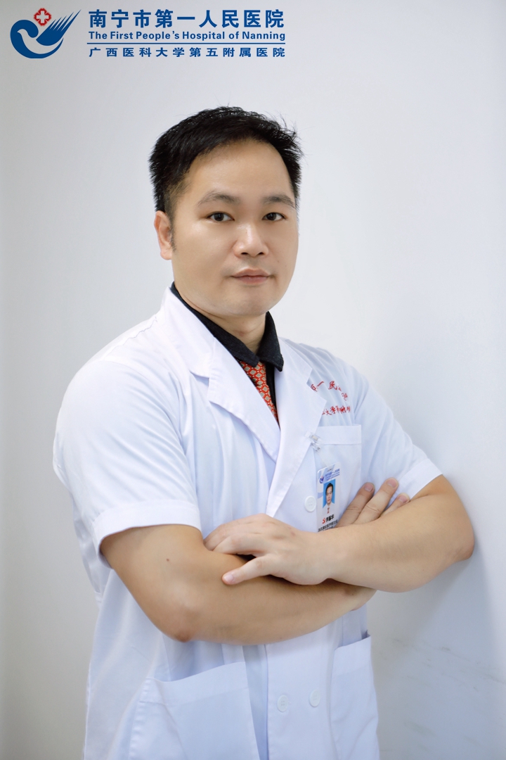 喜讯！我院急危重症医学部主任李振华获评“2023年南宁工人先锋岗”