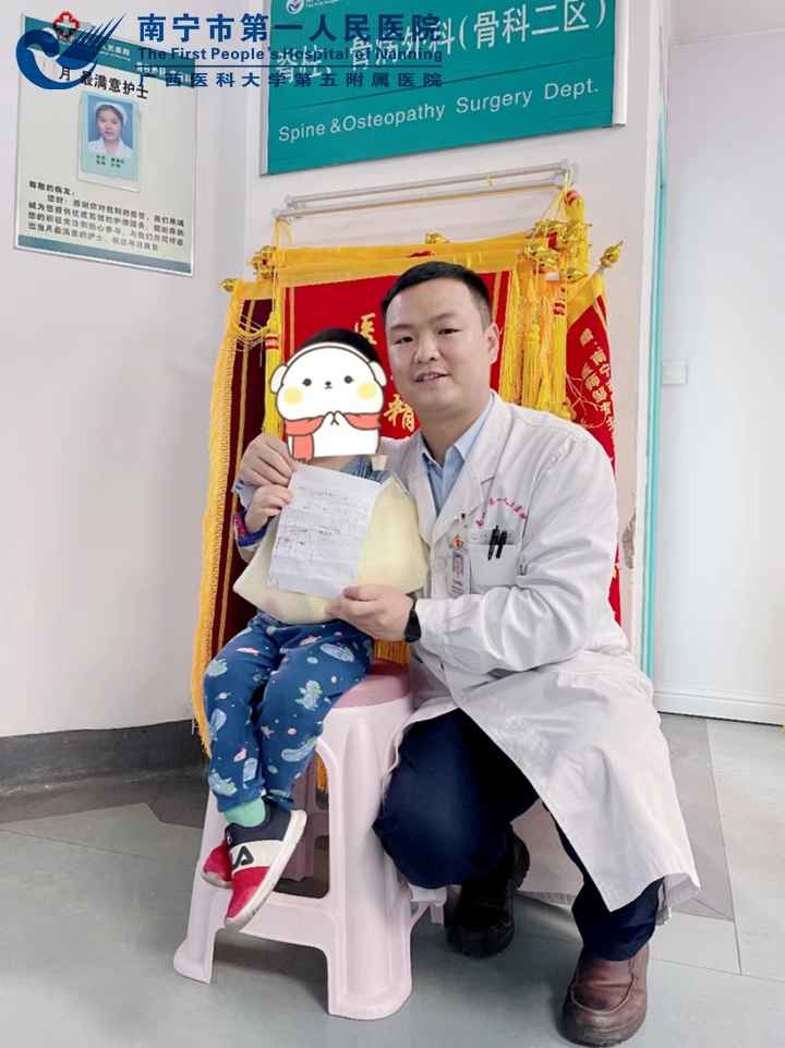 快来看看这个4岁小朋友写给医生的感谢信，太可爱了！