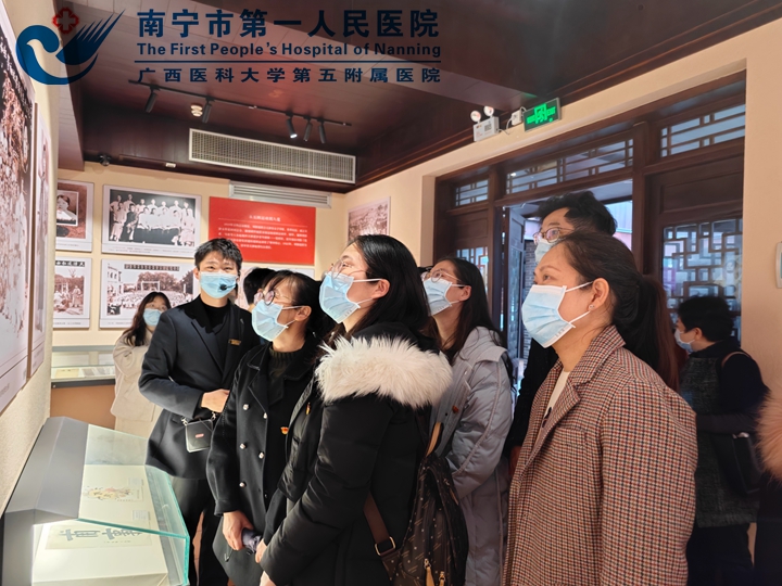 唤起红色记忆 传承红色基因 ——医疗管理党支部赴邓颖超纪念馆开展主题党日活动