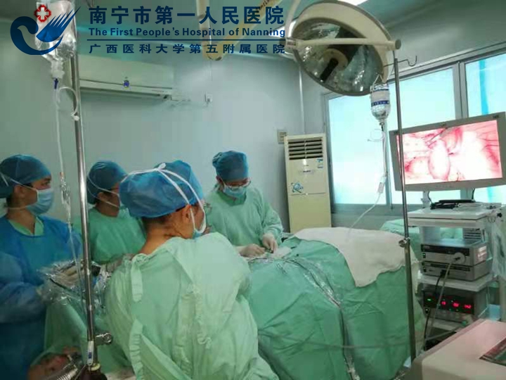 埌东医院首次采用创新术完成盆腔巨大包块手术