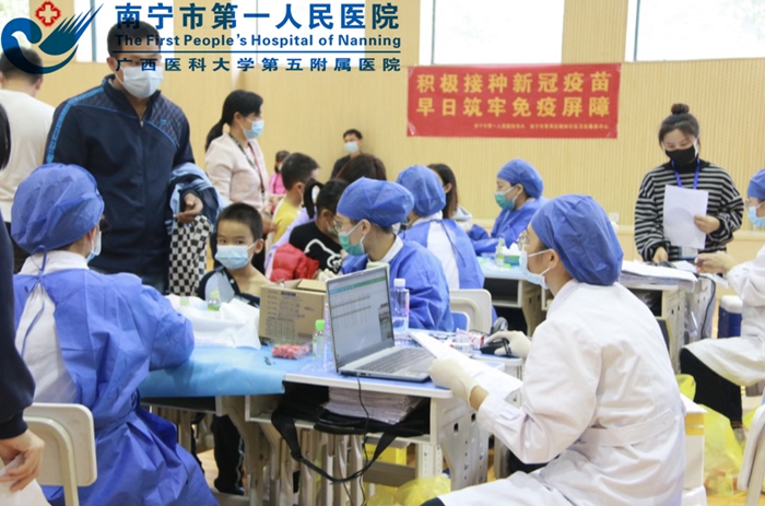 以“苗”护“苗” ——枫林社区卫生服务中心开展3-11岁人群新冠病毒疫苗接种工作